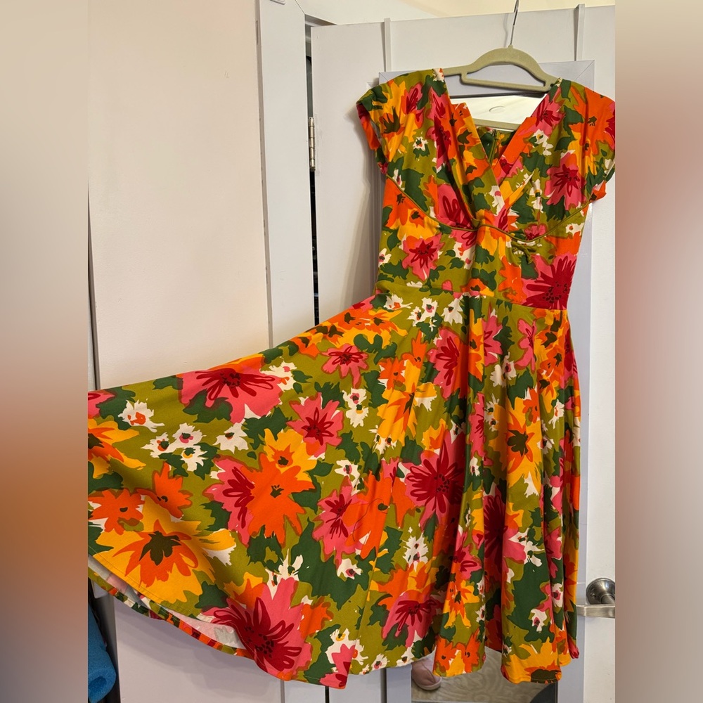 Trashy Diva by Candice Gwinn Floral Midi Dress - Green, Orange, Pink size 10